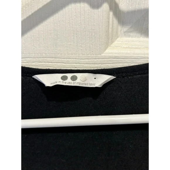 Vintage Three Dots Viscose Black Drape Front Blouse Top Size Large Made In USA - Picture 3 of 6